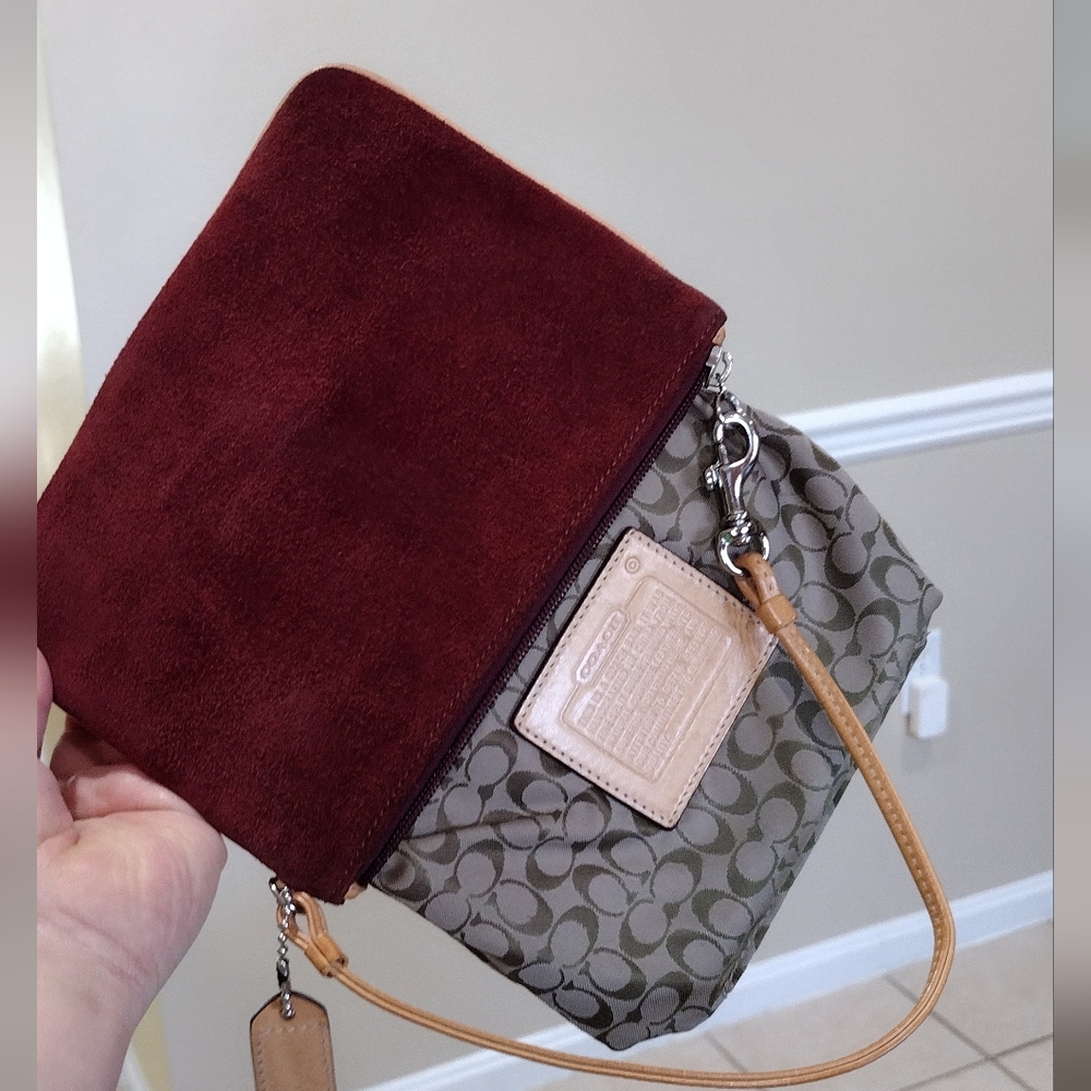 COACH 1941 Large Oxblood Suede Leather Wristlet Clutch Purse - Picture 7 of 16